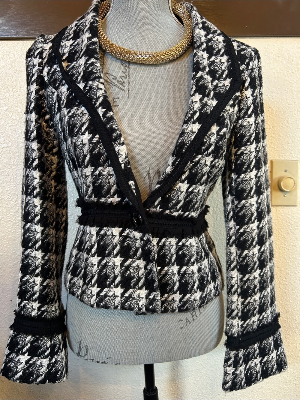 White House Black Market Black and White Houndstooth Blazer